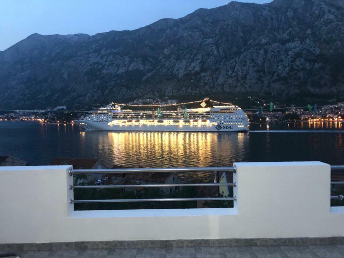 Vila House With Big Terrace And Beautiful Sea View Kotor Exteriér fotografie