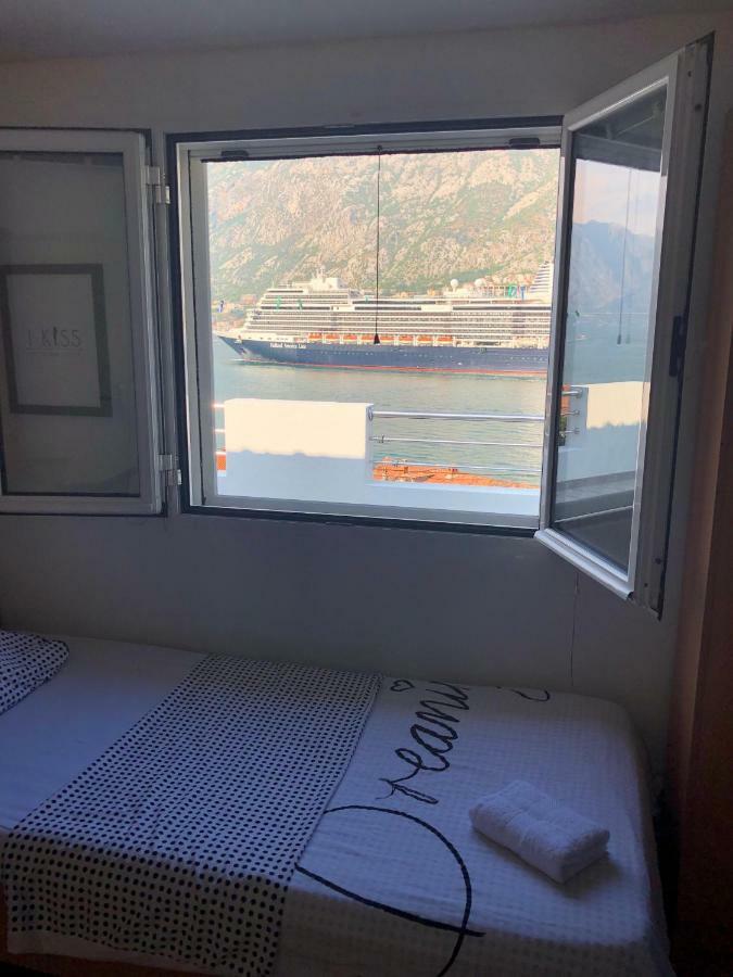 Vila House With Big Terrace And Beautiful Sea View Kotor Exteriér fotografie